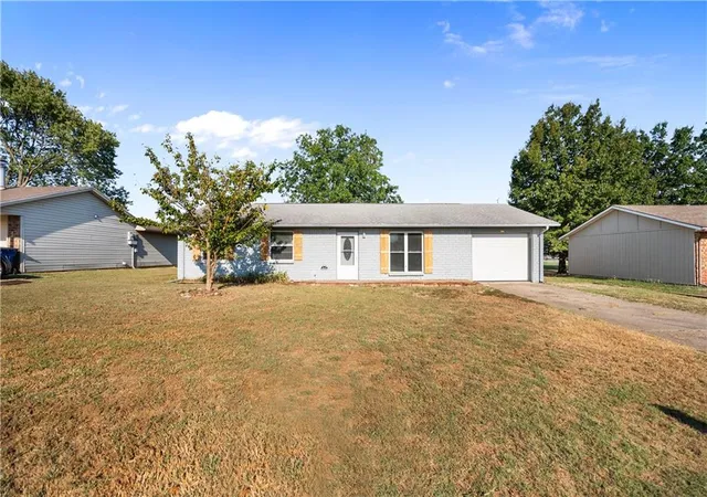 Photo 2 of Single family home for sale at 807 Keith Blvd, Coffeyville, KS 67301 | MLS# 2639290 | Listing updated on 2026-10-08