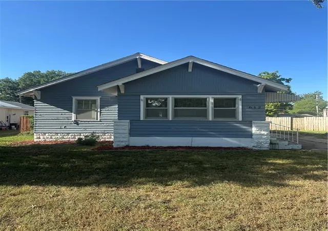 Photo 1 of Single family home for sale at 612 W Forest St, Pittsburg, KS 66762 | MLS# 2639293 | Listing updated on 2026-09-01