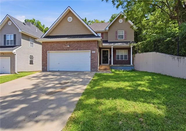Photo 1 of Single family home for sale at 3939 Highland Ave, Kansas City, MO 64110 | MLS# 2639294 | Listing updated on 2026-09-02