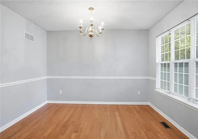Photo 4 of Single family home for sale at 3939 Highland Ave, Kansas City, MO 64110 | MLS# 2639294 | Listing updated on 2026-09-02