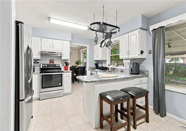Photo 2 of Sale Pending at 1004 Douglas Ln, Sedalia, MO 65301 | MLS# 2639295 | Listing updated on 2026-09-04