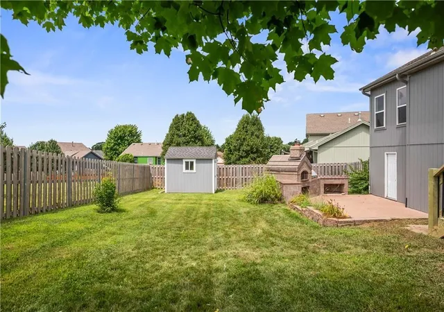 Photo 24 of Sale Pending at 905 Nw 112th Ter, Kansas City, MO 64155 | MLS# 2639305 | Listing updated on 2026-08-28