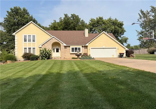 Photo 1 of Single family home for sale at 4135 Apple Ridge Dr, Sedalia, MO 65301 | MLS# 2639311 | Listing updated on 2026-09-02