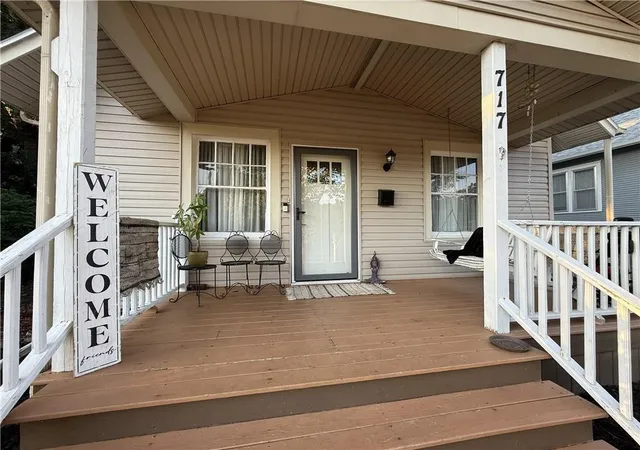 Photo 3 of Sale Pending at 717 W 9th Street, Pittsburg, KS 66762 | MLS# 2639314 | Listing updated on 2026-09-01