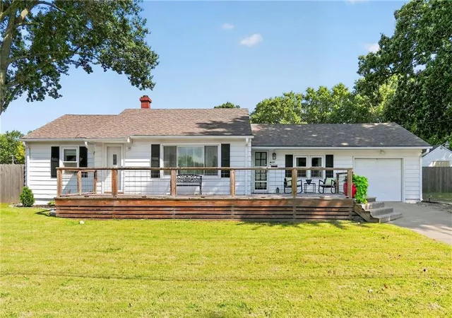 Photo 1 of Sale Pending at 210 Sw 5th Street, Lees Summit, MO 64063 | MLS# 2639317 | Listing updated on 2026-09-02