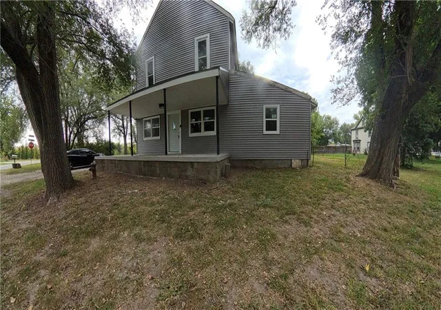 1st image of 4770 Railroad Ave, Shawnee, KS 66218 | MLS# 2639324