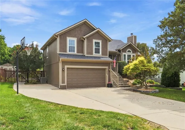 Photo 1 of Single family home for sale at 21324 W 51st Ct, Shawnee, KS 66226 | MLS# 2639328 | Listing updated on 2026-09-19