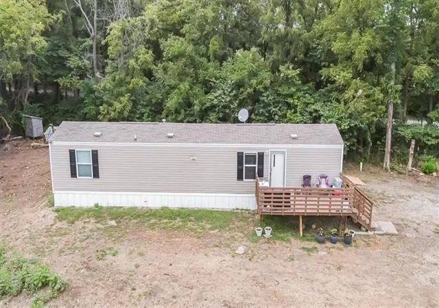 3rd image of 581 Se 1200Th Rd, Leeton, MO 64761 | MLS# 2639332