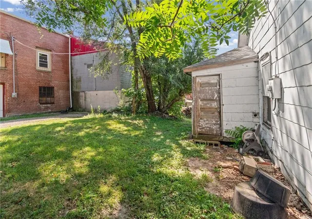 Photo 22 of Single family home for sale at 203 S Folger St, Carrollton, MO 64633 | MLS# 2639334 | Listing updated on 2026-09-01