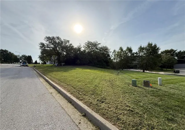 Photo 1 of Land for sale at 12021 Country Clb Ct, Kansas City, MO 64152 | MLS# 2639357 | Listing updated on 2026-09-02