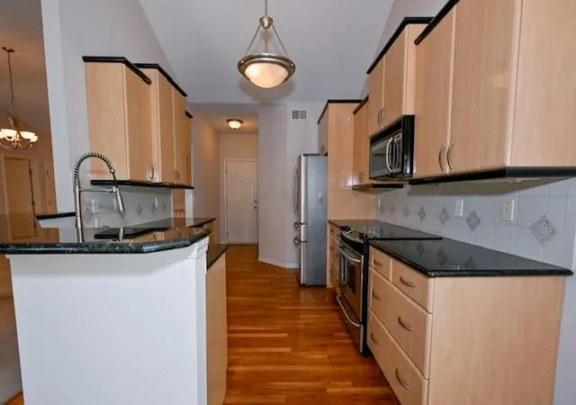 Photo 2 of Townhouse for sale at 6406 W 134th Terrace, Leawood, KS 66209 | MLS# 2639358 | Listing updated on 2026-10-01
