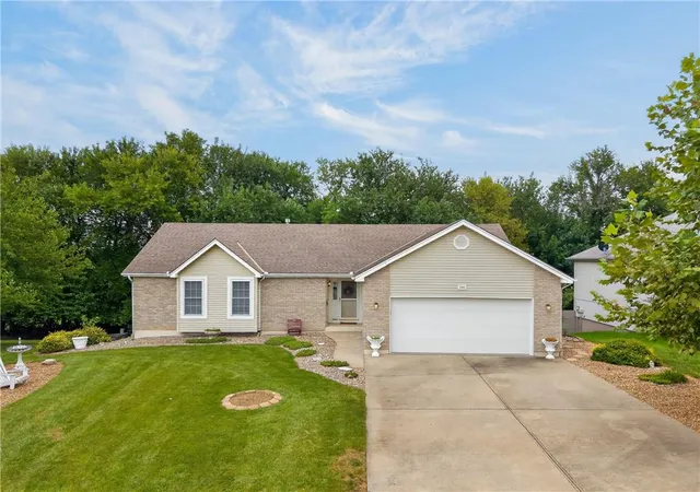 Photo 1 of Sale Pending at 705 Pine Crst Ave, Kearney, MO 64060 | MLS# 2639359 | Listing updated on 2026-09-26