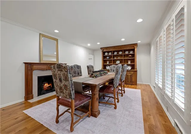 Photo 4 of Single family home for sale at 9828 Sagamore Rd, Leawood, KS 66206 | MLS# 2639361 | Listing updated on 2026-10-21