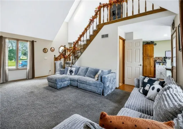 Photo 4 of Single family home for sale at 609 Foster Ln, Warrensburg, MO 64093 | MLS# 2639367 | Listing updated on 2026-09-13