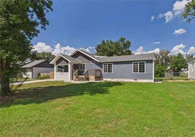 Photo 3 of Single family home for sale at 124 W 5th Street, Adrian, MO 64720 | MLS# 2639390 | Listing updated on 2026-10-07