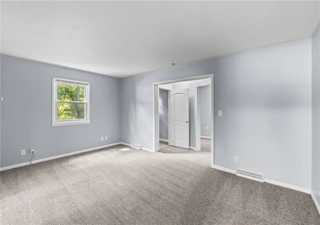 Photo 3 of Single family home for sale at 7030 Manchester Ave, Kansas City, MO 64133 | MLS# 2639395 | Listing updated on 2026-09-03
