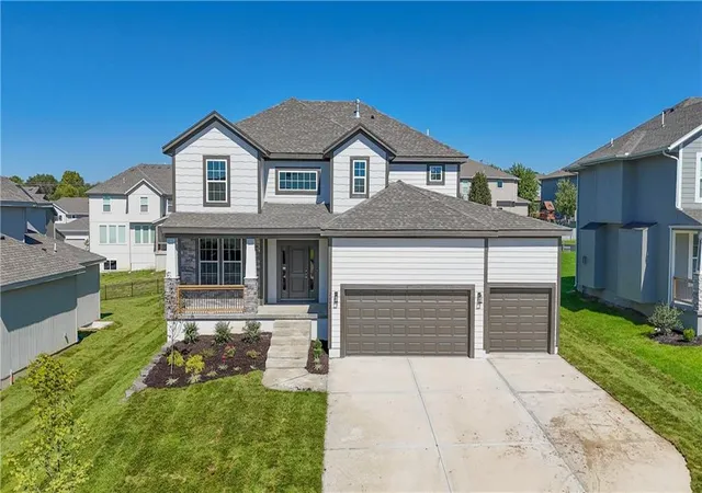 Photo 2 of Single family home for sale at 2309 Wabash St, Olathe, KS 66061 | MLS# 2639415 | Listing updated on 2026-10-22