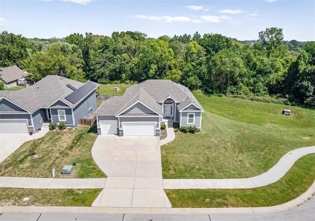 Photo 1 of Single family home for sale at 1719 Johnston St, Liberty, MO 64068 | MLS# 2639421 | Listing updated on 2026-09-22