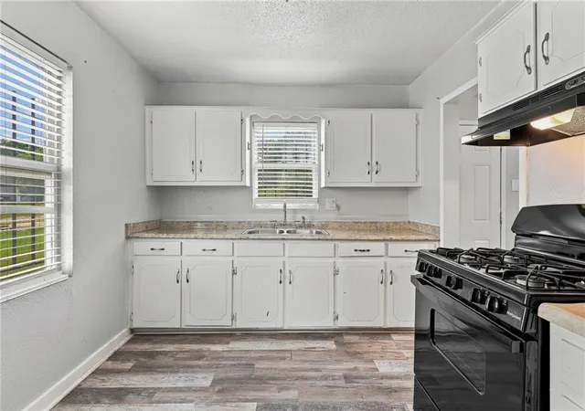 Photo 4 of House for sale at 2113-2115 Askew Ave, Kansas City, MO 64127 | MLS# 2639429 | Listing updated on 2026-10-03
