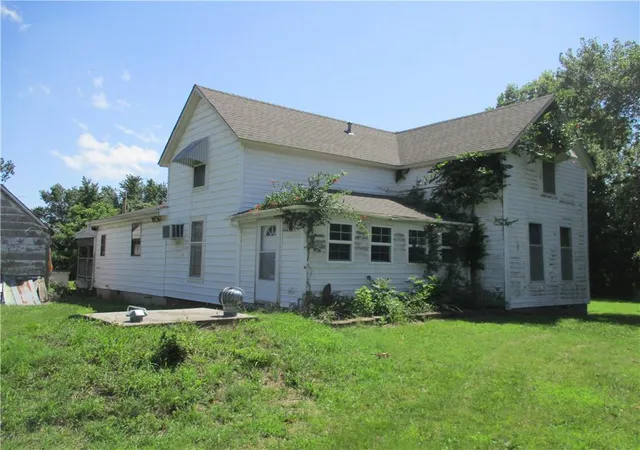 Single family home for sale at 1101 W 12Th St, Baxter Springs, KS 66713 | MLS# 2639432