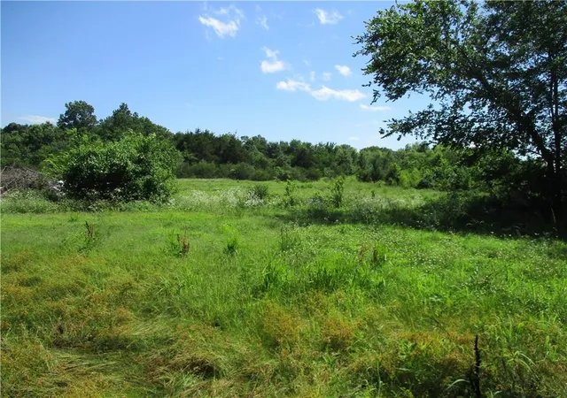 Photo 3 of Single family home for sale at 1101 W 12th St, Baxter Springs, KS 66713 | MLS# 2639432 | Listing updated on 2026-08-29
