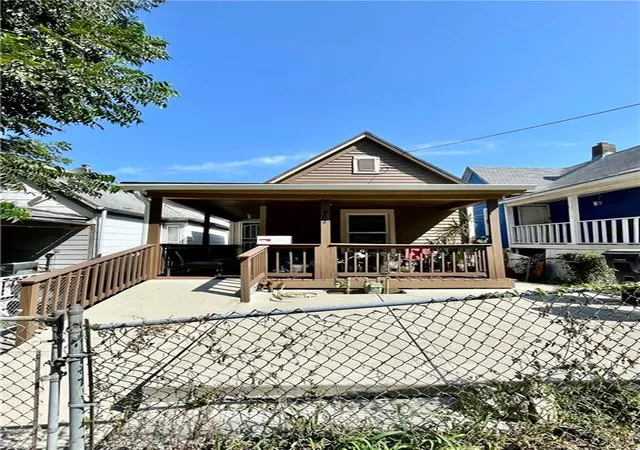Photo 1 of Single family home for sale at 902 W 29th St, Kansas City, MO 64108 | MLS# 2639434 | Listing updated on 2026-08-29