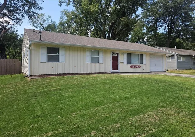 Photo 1 of Sale Pending at 11402 Crystal Ave, Kansas City, MO 64134 | MLS# 2639437 | Listing updated on 2026-08-30