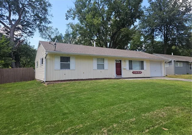 Photo 32 of Sale Pending at 11402 Crystal Ave, Kansas City, MO 64134 | MLS# 2639437 | Listing updated on 2026-08-30