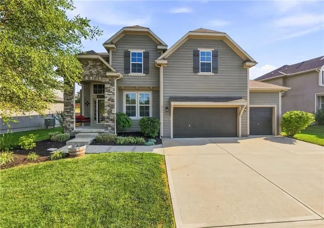 Photo 1 of Single family home for sale at 2776 W Sitka Dr, Olathe, KS 66061 | MLS# 2639439 | Listing updated on 2026-09-29