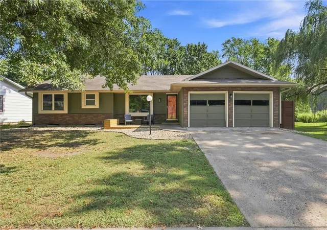 1st image of 3112 Ranger Dr, Lawrence, KS 66049 | MLS# 2639468