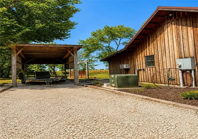 3rd image of 558 1400 St, Humboldt, KS 66748 | MLS# 2639471