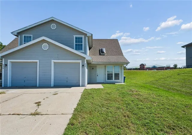Photo 3 of Multi family home for sale at 836 38 Walker Ct, Liberty, MO 64068 | MLS# 2639505 | Listing updated on 2026-09-16