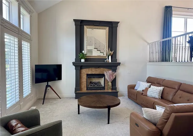 Photo 2 of Sale Pending at 112 S Westglen Dr, Raymore, MO 64083 | MLS# 2639509 | Listing updated on 2026-09-21