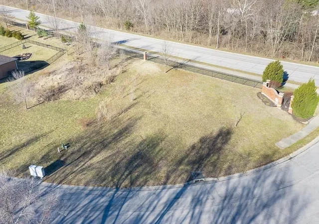 Photo 1 of Sale Pending at 1933 1937 Edgewood Dr, Leavenworth, KS 66048 | MLS# 2639522 | Listing updated on 2026-09-08