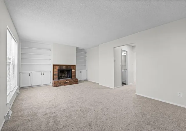 Photo 2 of Townhouse for sale at 6500 E 128th Street, Grandview, MO 64030 | MLS# 2639526 | Listing updated on 2026-09-19