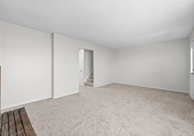 Photo 3 of Townhouse for sale at 6500 E 128th Street, Grandview, MO 64030 | MLS# 2639526 | Listing updated on 2026-09-19