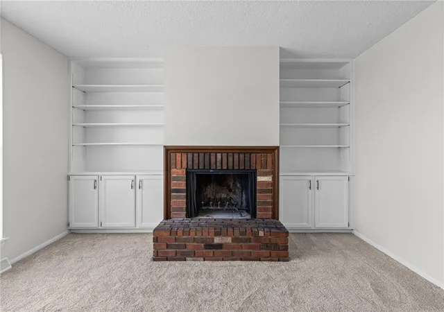 Photo 4 of Townhouse for sale at 6500 E 128th Street, Grandview, MO 64030 | MLS# 2639526 | Listing updated on 2026-09-19