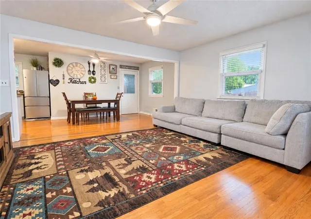 Photo 1 of Single family home for sale at 406 Elmwood Ave, Kansas City, MO 64124 | MLS# 2639529 | Listing updated on 2026-10-18