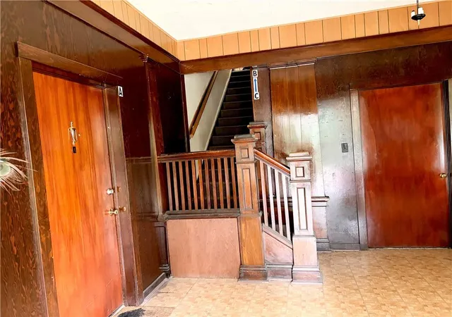 Photo 3 of House for sale at 728 N 25Th St, St Joseph, MO 64506 | MLS# 2639541 | Listing updated on 2026-09-21