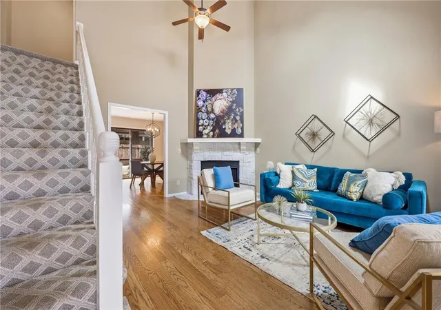 Photo 2 of Townhouse for sale at 11624 W 113th St, Overland Park, KS 66210 | MLS# 2639570 | Listing updated on 2026-10-18