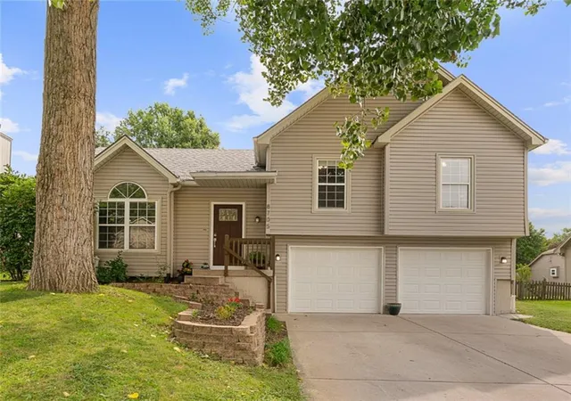 Photo 1 of Single family home for sale at 8705 N Carson Ave, Kansas City, MO 64153 | MLS# 2639575 | Listing updated on 2026-10-17