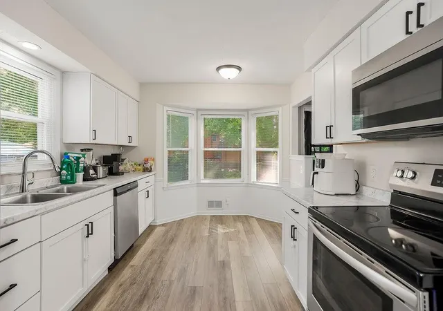 Photo 3 of Single family home for sale at 6107 E 107Th St, Kansas City, MO 64134 | MLS# 2639577 | Listing updated on 2026-10-20