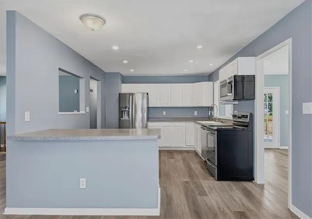 Photo 4 of Single family home for sale at 3017 S Hall Rd, Independence, MO 64052 | MLS# 2639578 | Listing updated on 2026-09-17