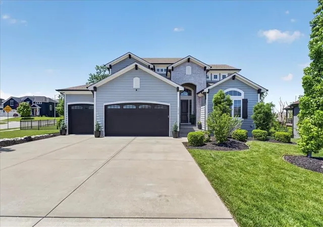 Photo 2 of Single family home for sale at 1016 Bridgeshire Dr, Raymore, MO 64083 | MLS# 2639581 | Listing updated on 2026-10-02