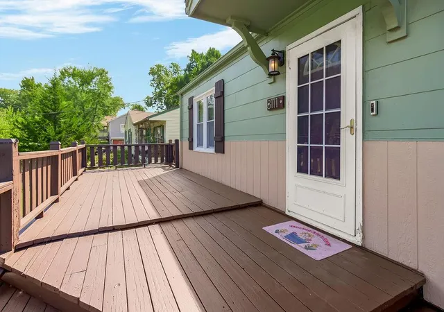 Photo 3 of Sale Pending at 3111 Ne 39th St, Kansas City, MO 64117 | MLS# 2639590 | Listing updated on 2026-09-07