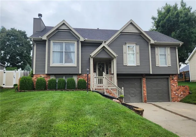 Photo 1 of Single family home for sale at 2801 Quail Dr, Saint Joseph, MO 64506 | MLS# 2639594 | Listing updated on 2026-09-16