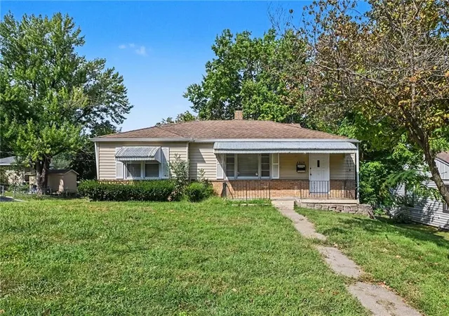 Photo 1 of Single family home for sale at 2614 S Northern Blvd, Independence, MO 64052 | MLS# 2639598 | Listing updated on 2026-09-07