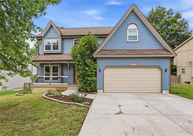 Photo 1 of Single family home for sale at 17555 W 112th Street, Olathe, KS 66061 | MLS# 2639601 | Listing updated on 2026-09-29