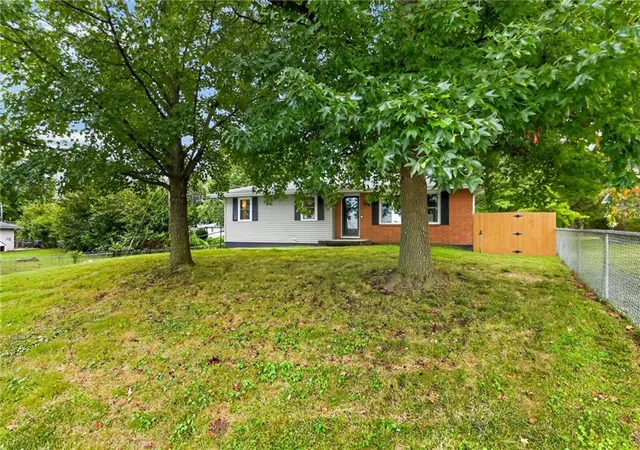 Photo 3 of Single family home for sale at 5402 Frederick Ave, Saint Joseph, MO 64506 | MLS# 2639602 | Listing updated on 2026-10-15