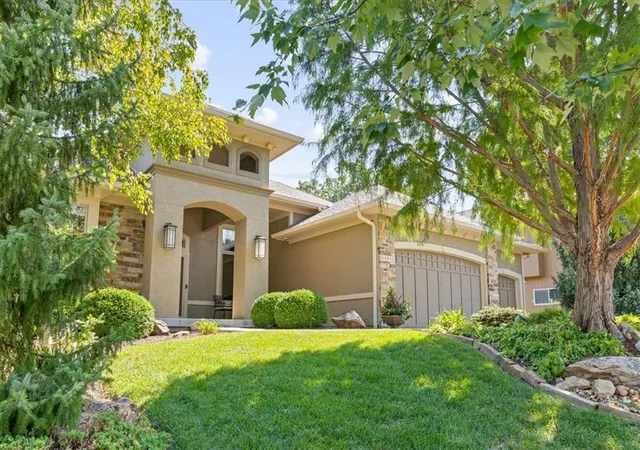 Photo 2 of Sale Pending at 11931 S Barth Rd, Olathe, KS 66061 | MLS# 2639613 | Listing updated on 2026-10-05